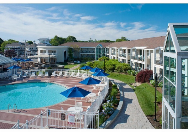 Hyannis Harbor Hotel image 5